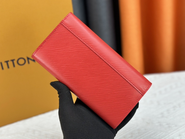 LVコピーウォレット背面デザイン